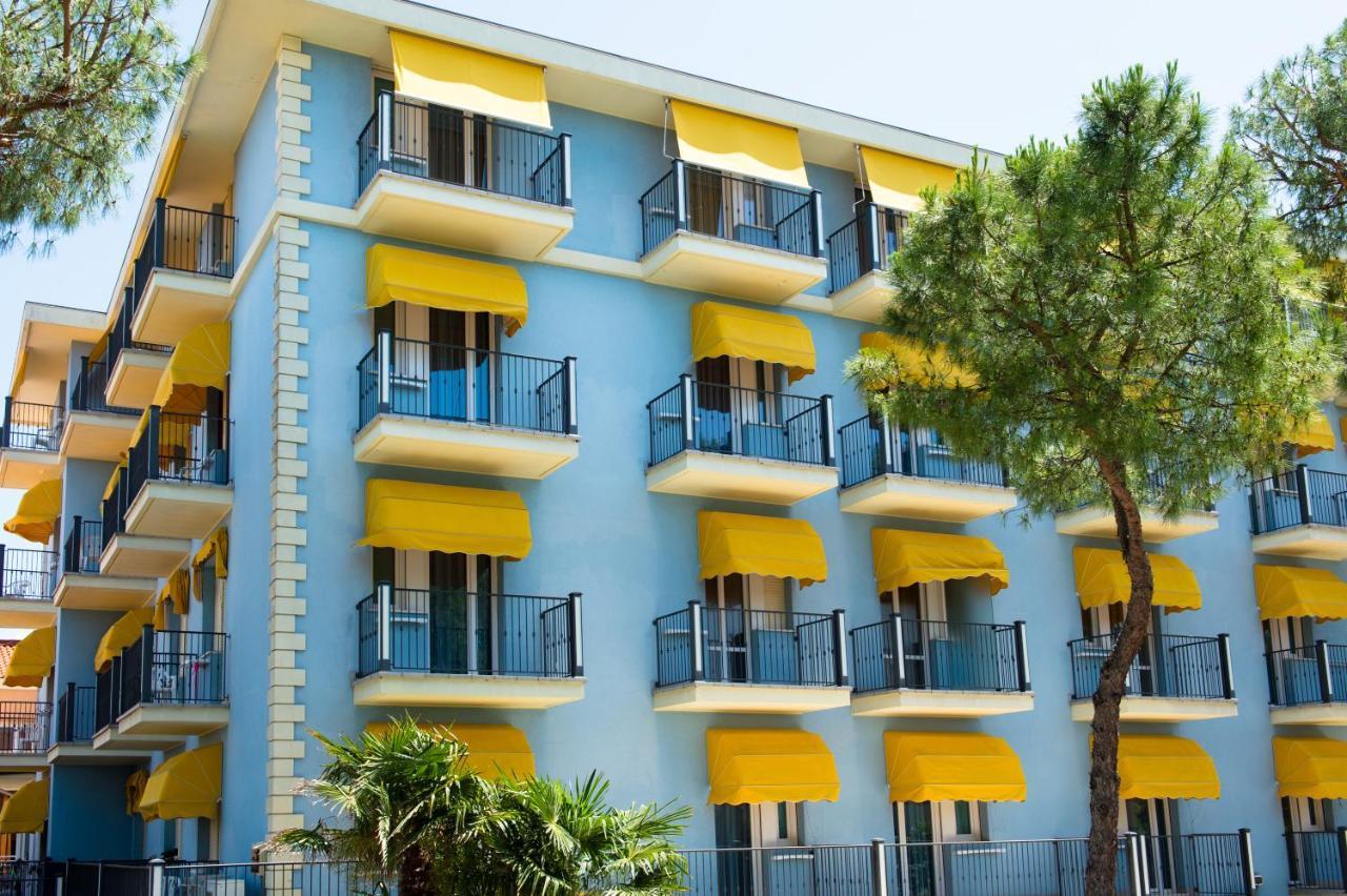 Hotel Fabrizio Rimini Exterior foto